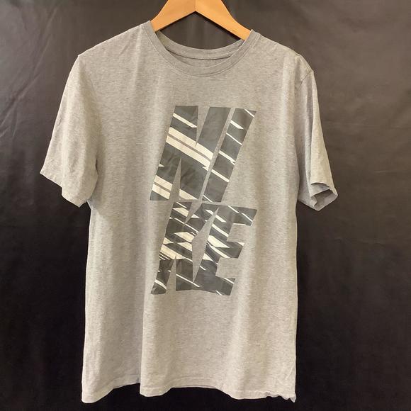 The Nike Tee Crew Neck Tee - Size L - Grey - Athletic Cut - Cotton - P2P 22” - Picture 3 of 5